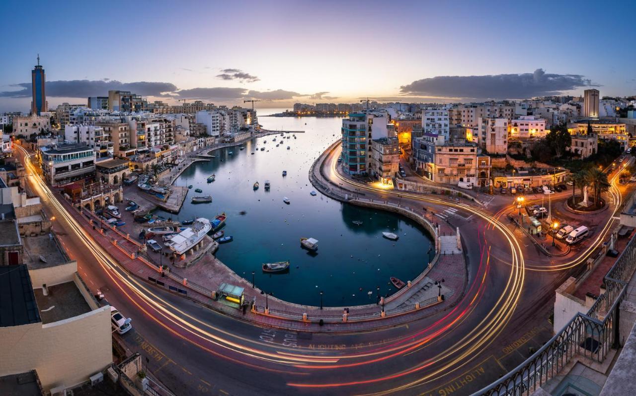Modern Family Holiday Retreat In Gzira Sliema Bagian luar foto