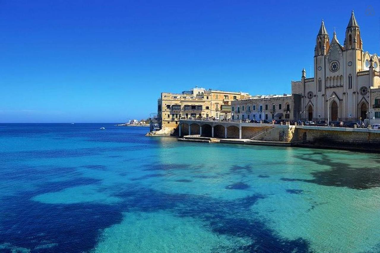 Modern Family Holiday Retreat In Gzira Sliema Bagian luar foto