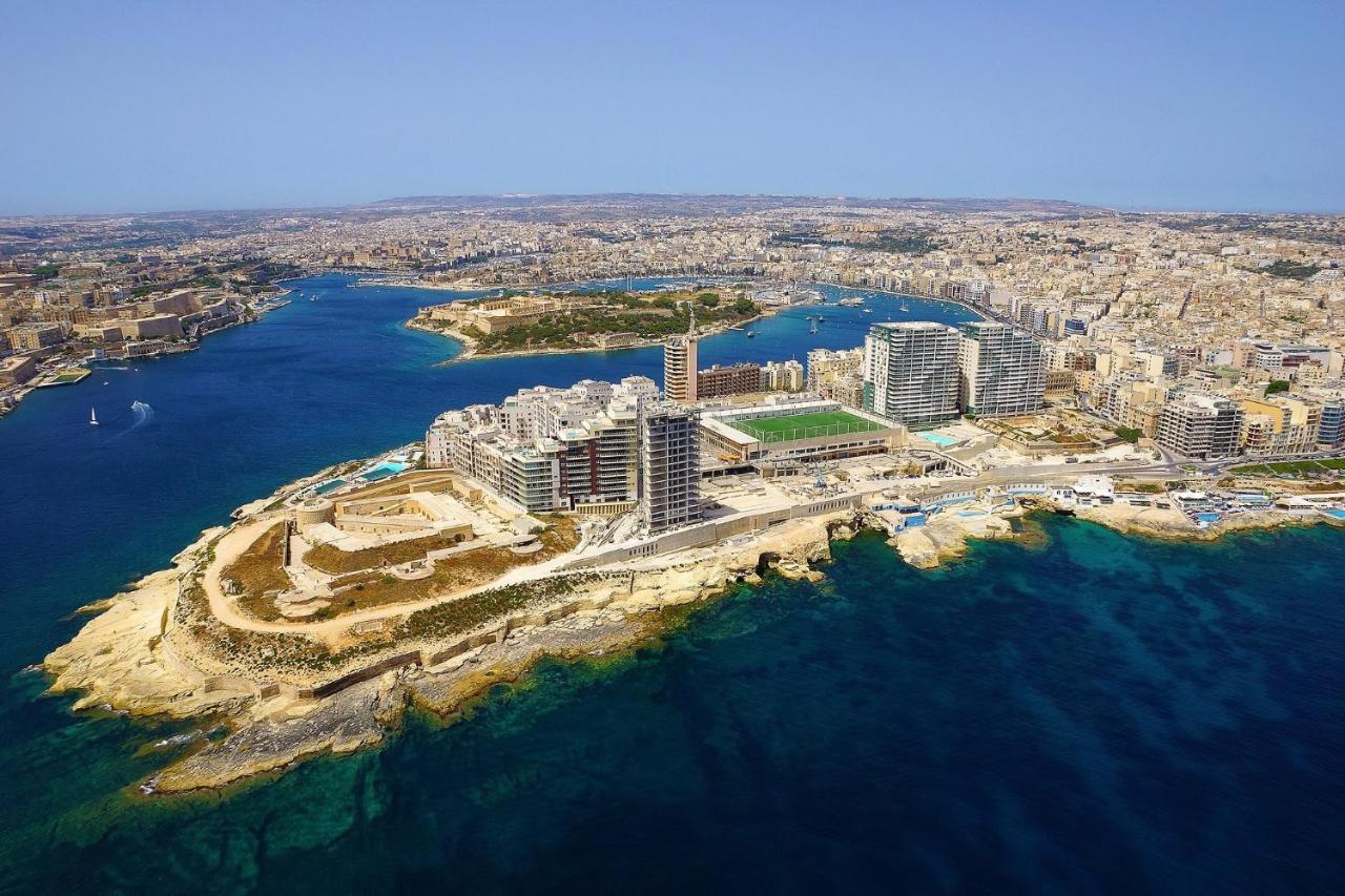 Modern Family Holiday Retreat In Gzira Sliema Bagian luar foto